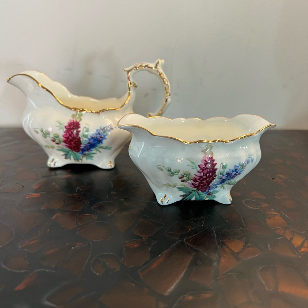 Hammersley china sugar and creamer,fine china, floral pattern,EUC, beautiful!